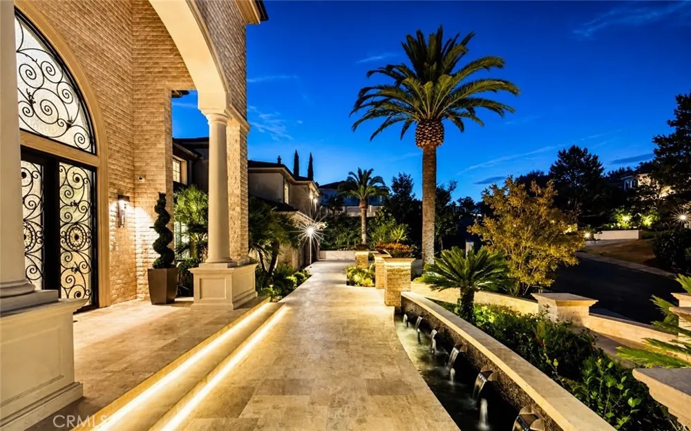 2855 Oak Knoll Drive Diamond Bar, CA 91765