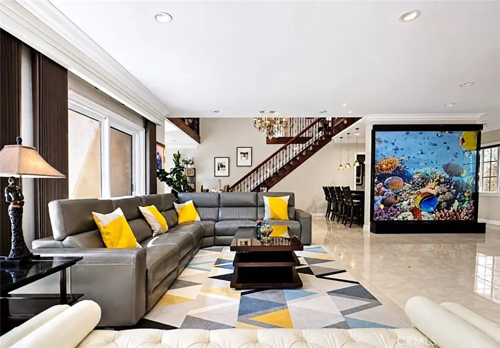 2855 Oak Knoll Drive Diamond Bar, CA 91765