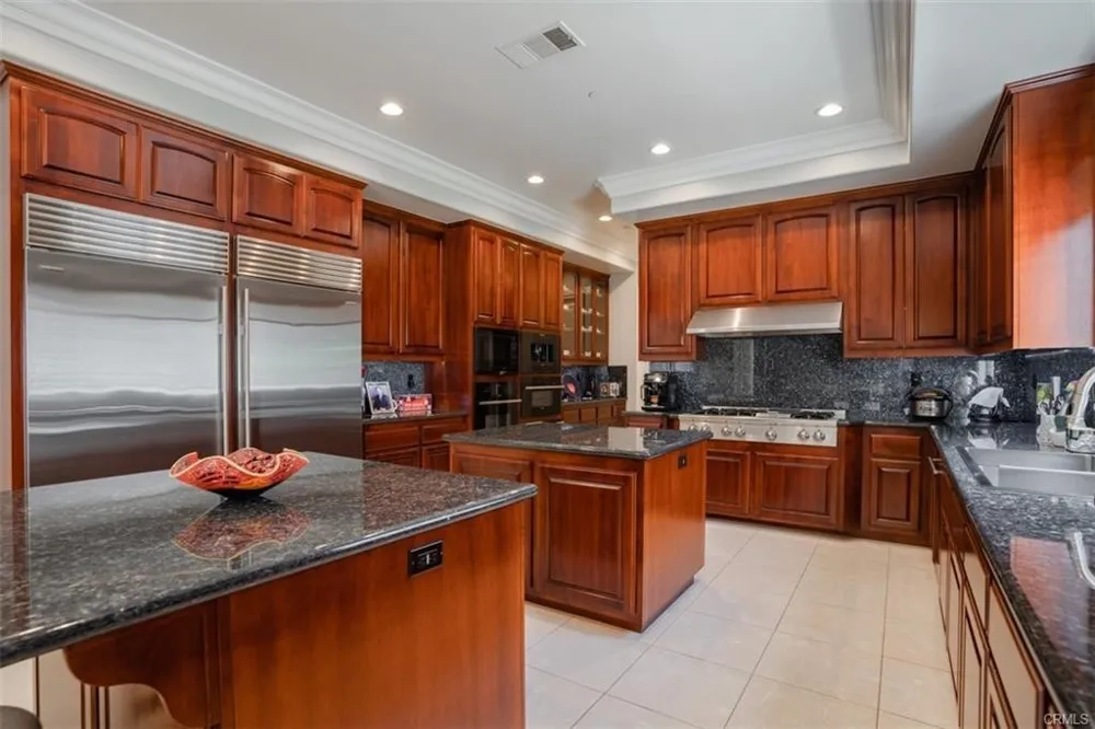 2855 Oak Knoll Drive Diamond Bar, CA 91765