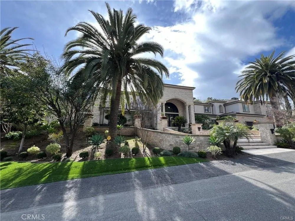 2855 Oak Knoll Drive Diamond Bar, CA 91765