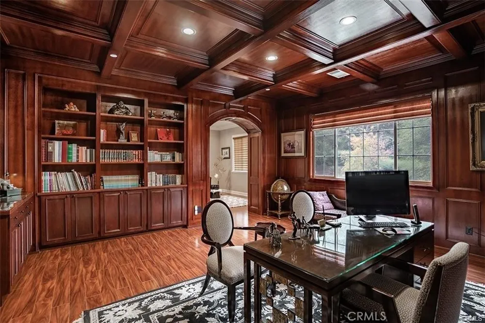 2855 Oak Knoll Drive Diamond Bar, CA 91765