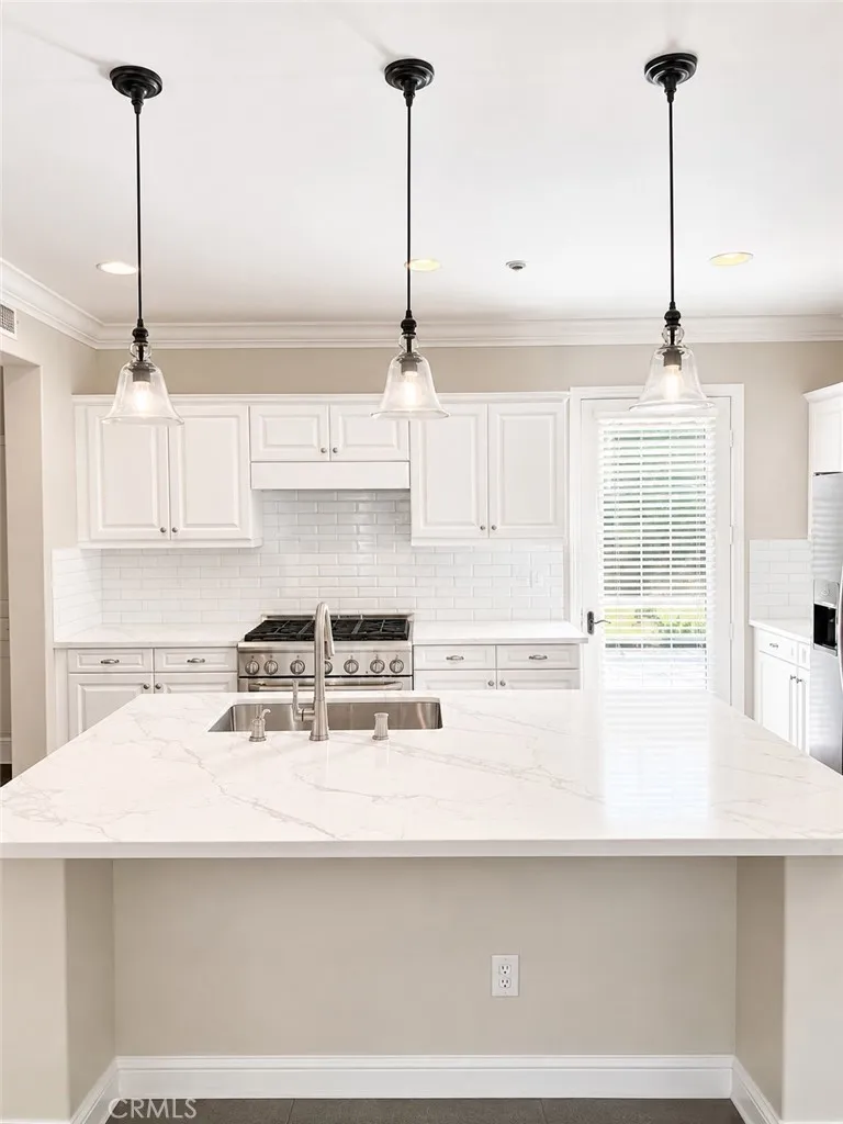 1 Via Santander San Clemente, CA 92673