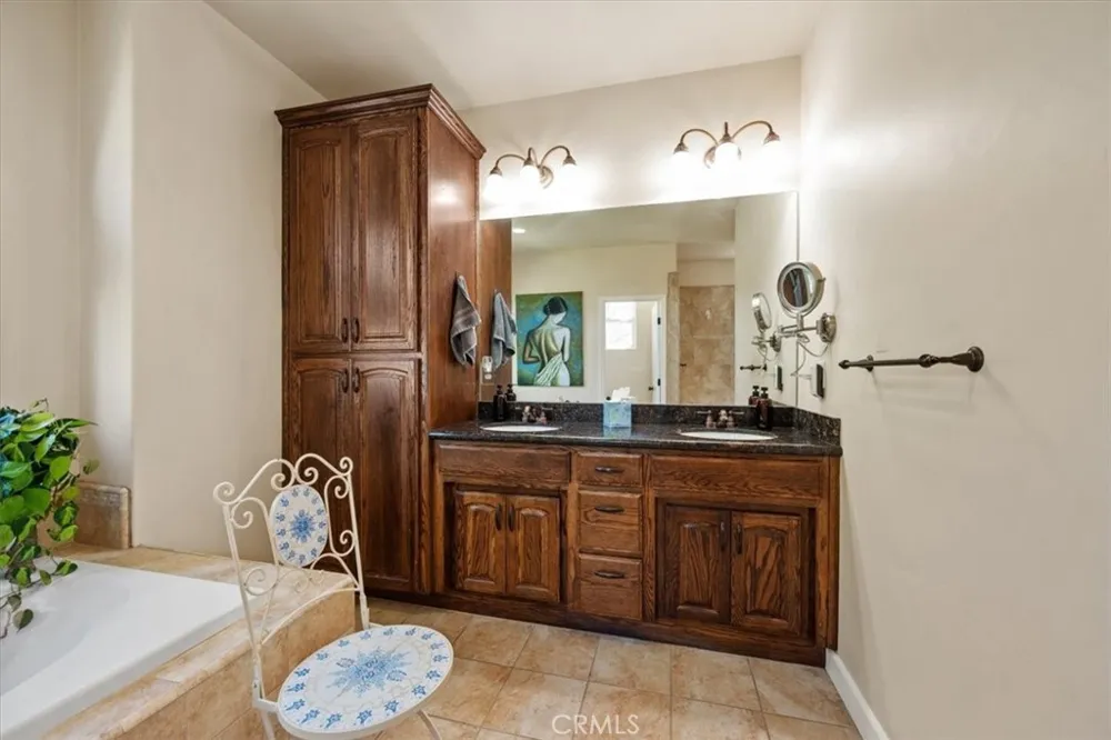 80020 Eva San Miguel, CA 93451