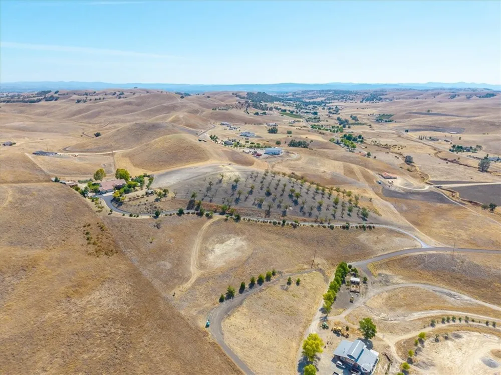 80020 Eva San Miguel, CA 93451