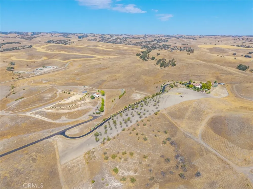 80020 Eva San Miguel, CA 93451