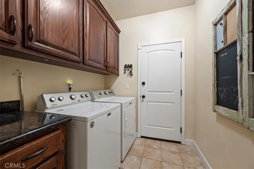 80020 Eva San Miguel, CA 93451