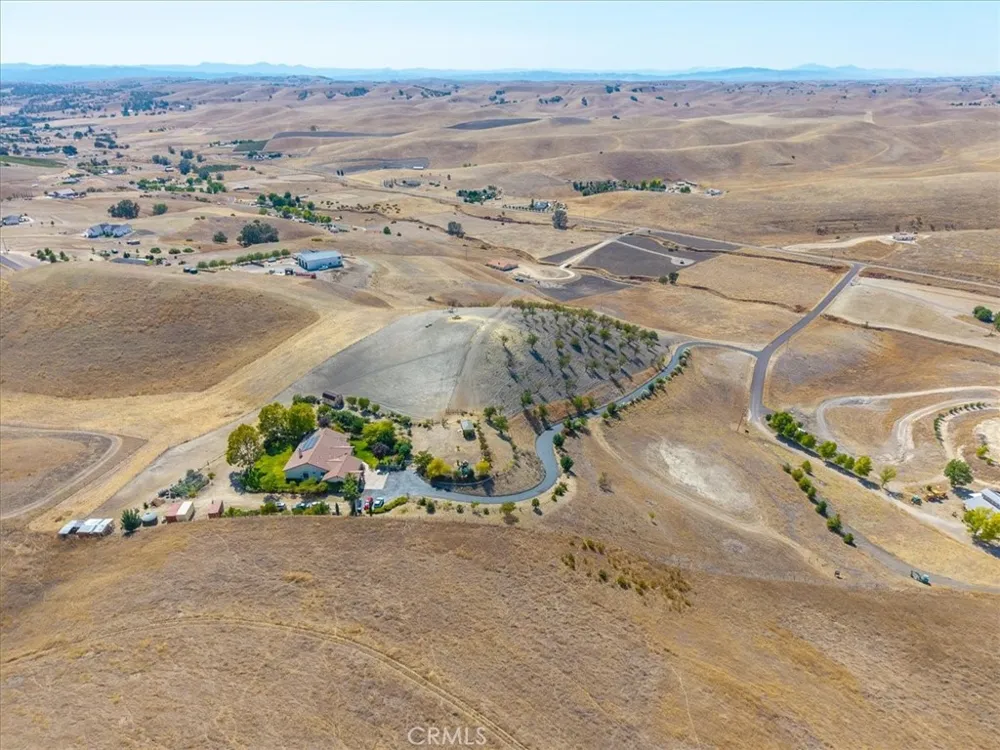 80020 Eva San Miguel, CA 93451