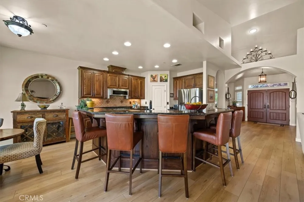 80020 Eva San Miguel, CA 93451