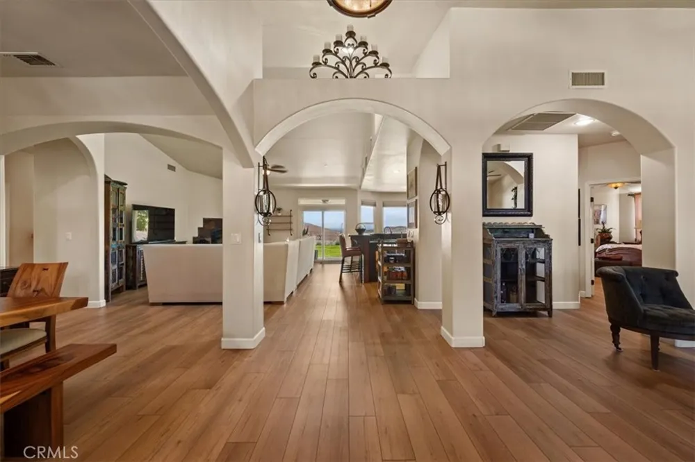80020 Eva San Miguel, CA 93451
