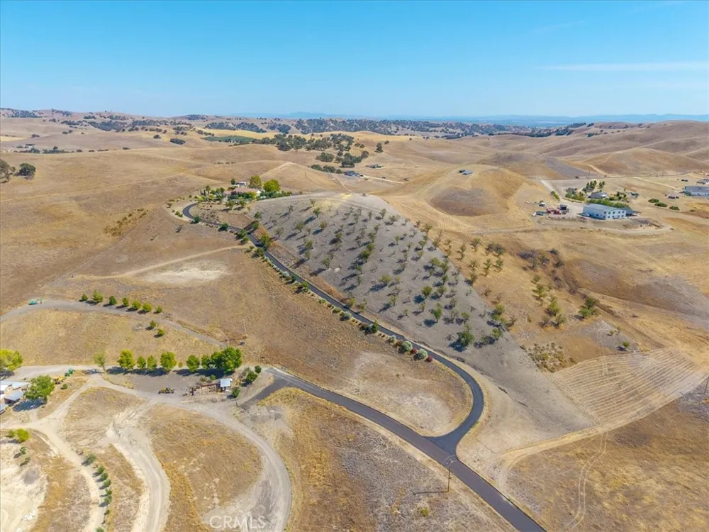 80020 Eva San Miguel, CA 93451