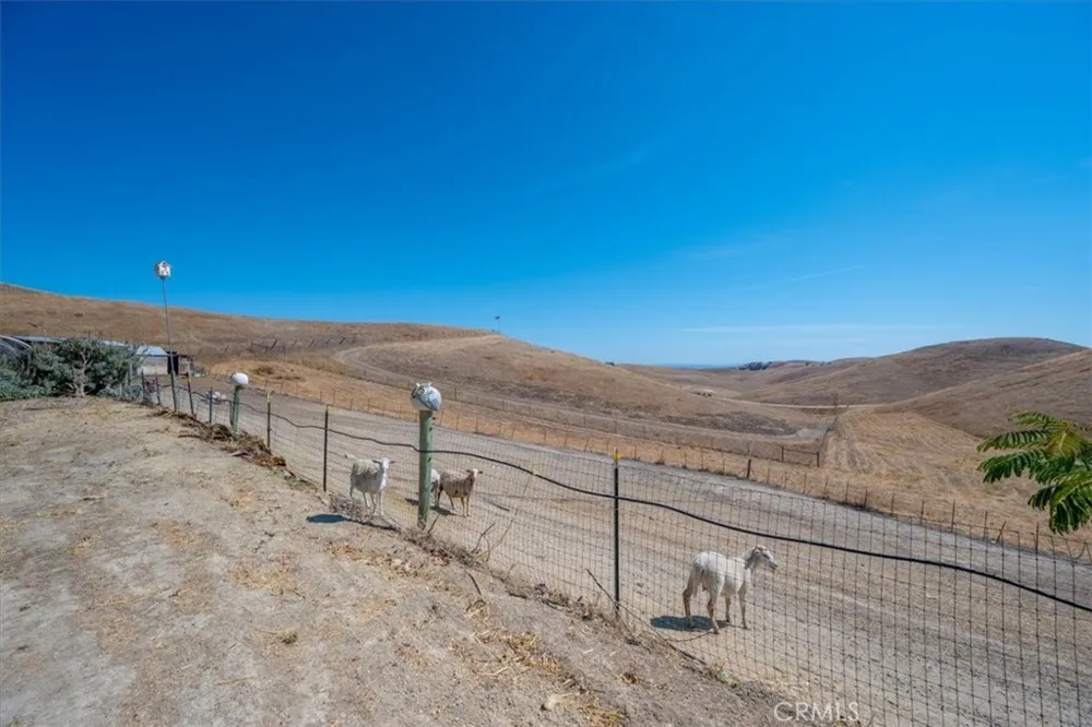 80020 Eva San Miguel, CA 93451