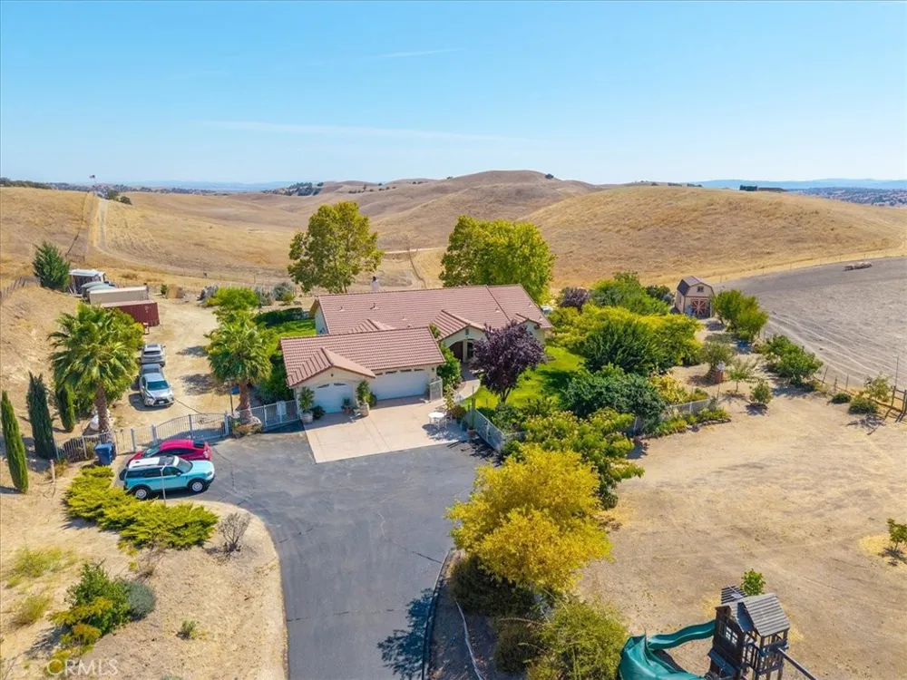 80020 Eva San Miguel, CA 93451
