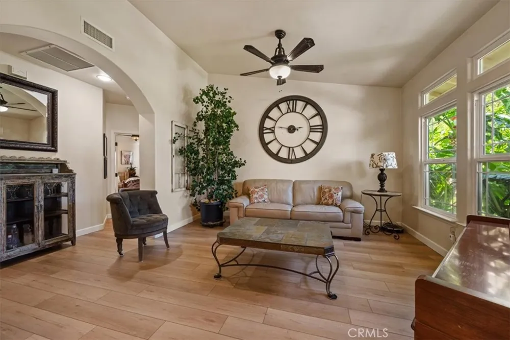 80020 Eva San Miguel, CA 93451