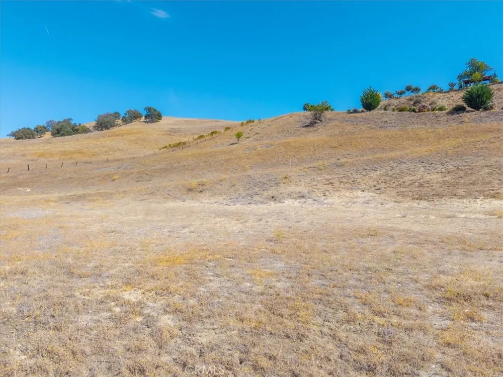 80020 Eva San Miguel, CA 93451