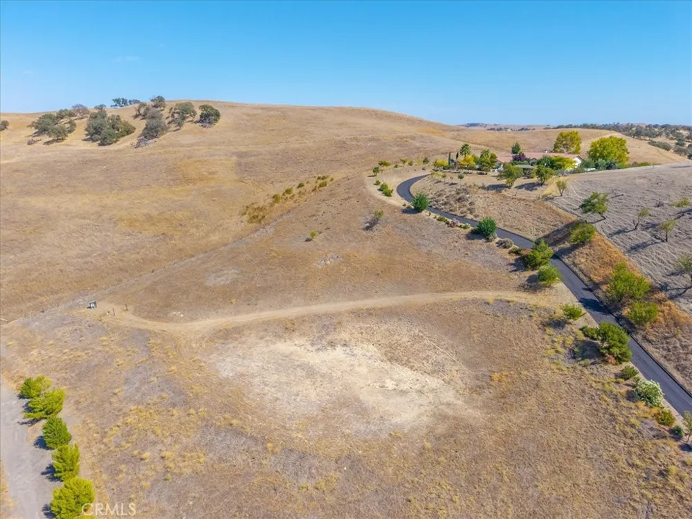 80020 Eva San Miguel, CA 93451