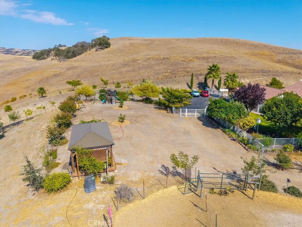 80020 Eva San Miguel, CA 93451