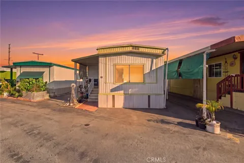 1502 Carson #69