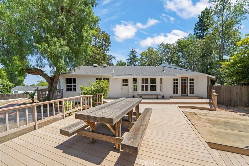 27601 Eastvale Palos Verdes Peninsula, CA 90274
