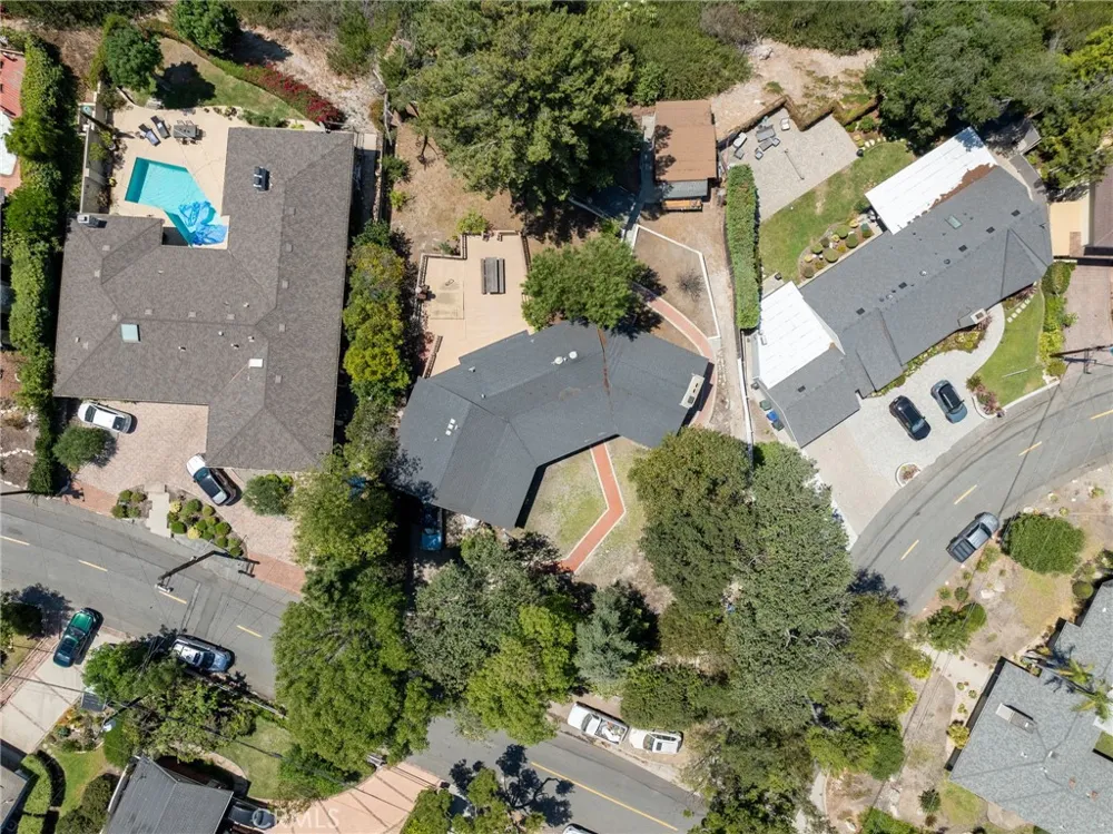 27601 Eastvale Palos Verdes Peninsula, CA 90274