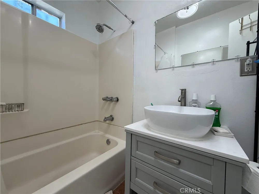 24524 S Avalon Wilmington, CA 90744
