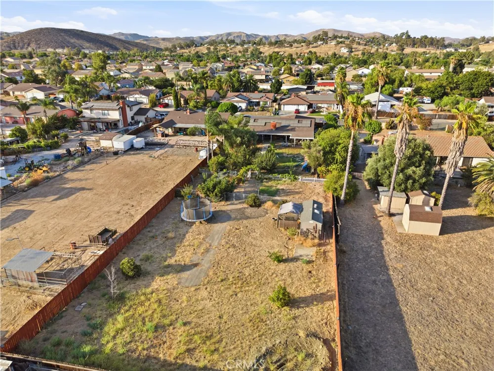 15059 Zieglinde Lake Elsinore, CA 92530