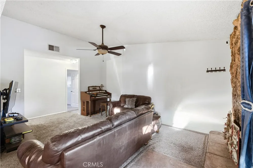 15059 Zieglinde Lake Elsinore, CA 92530