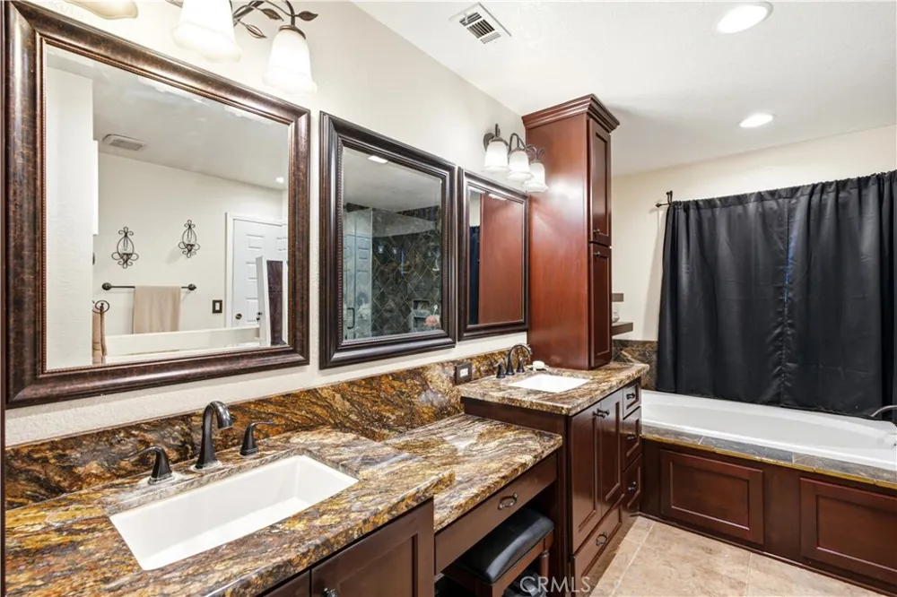15059 Zieglinde Lake Elsinore, CA 92530