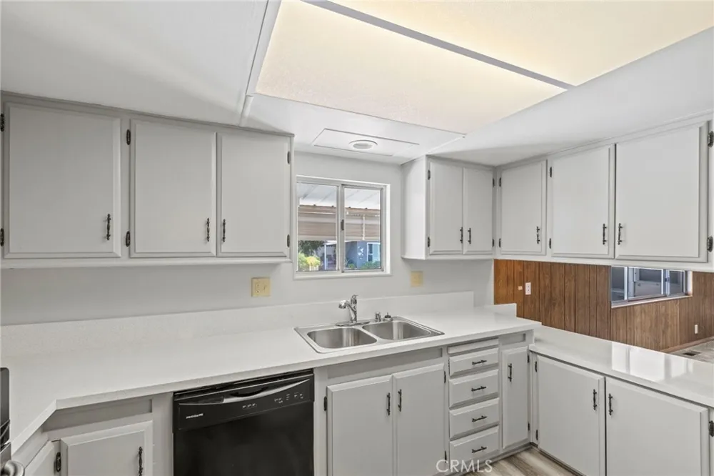 1670 Santa Susana Hemet, CA 92543