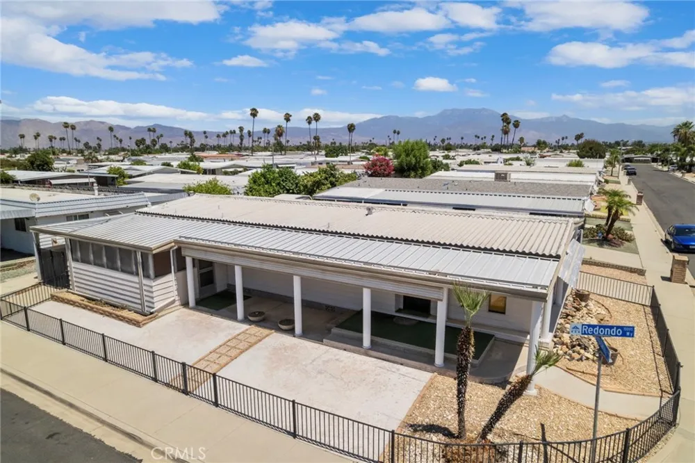 1670 Santa Susana Hemet, CA 92543