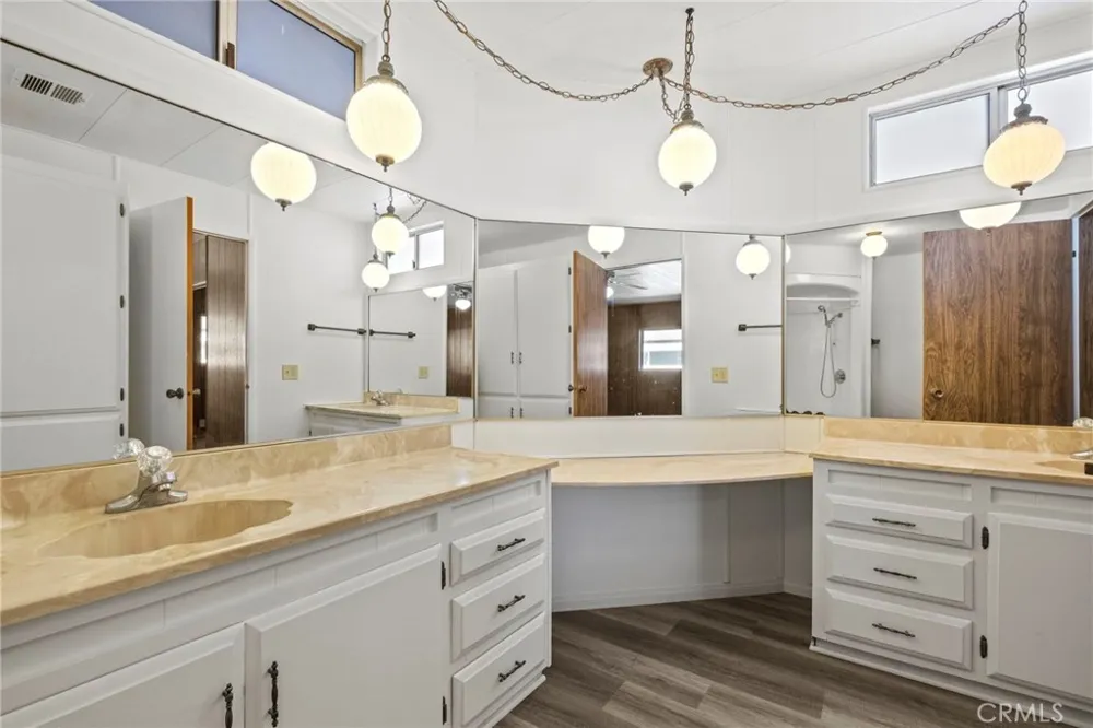 1670 Santa Susana Hemet, CA 92543