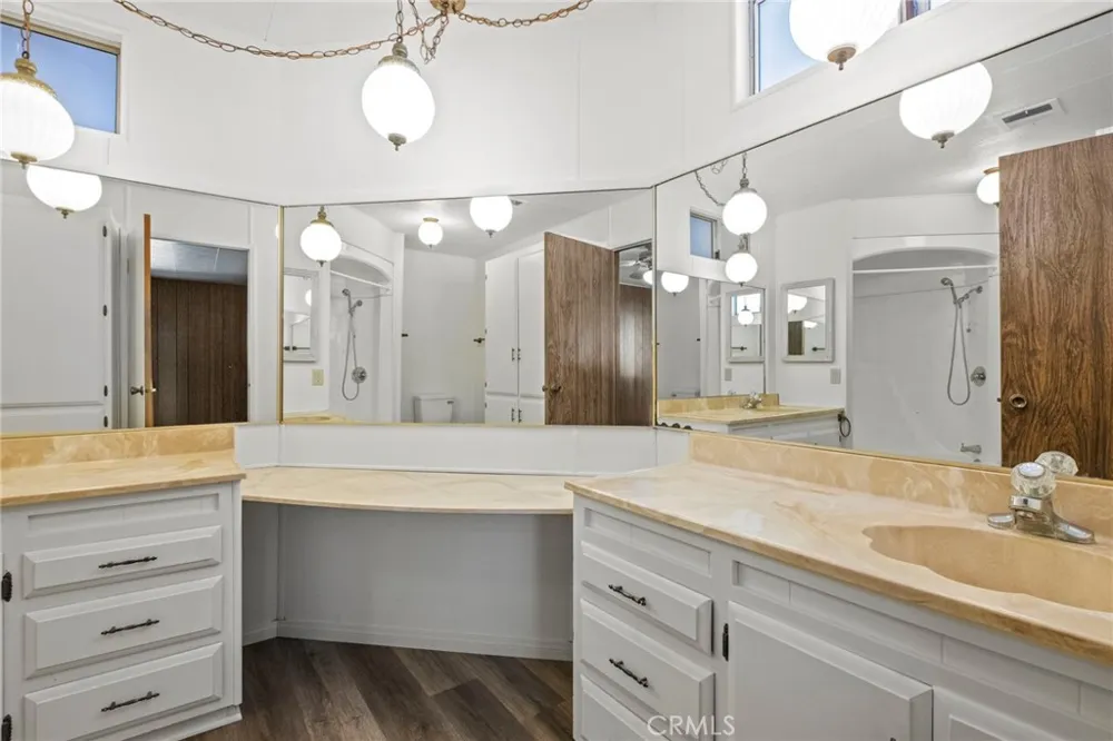 1670 Santa Susana Hemet, CA 92543