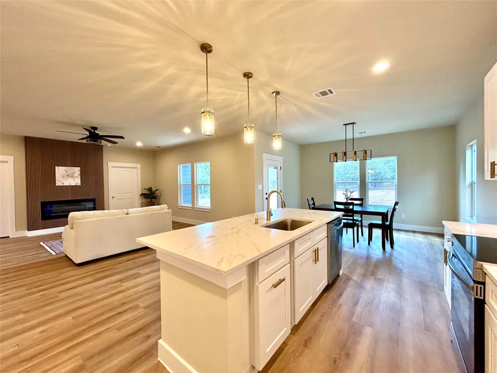 140 Heleakala Drive Bastrop, TX 78602