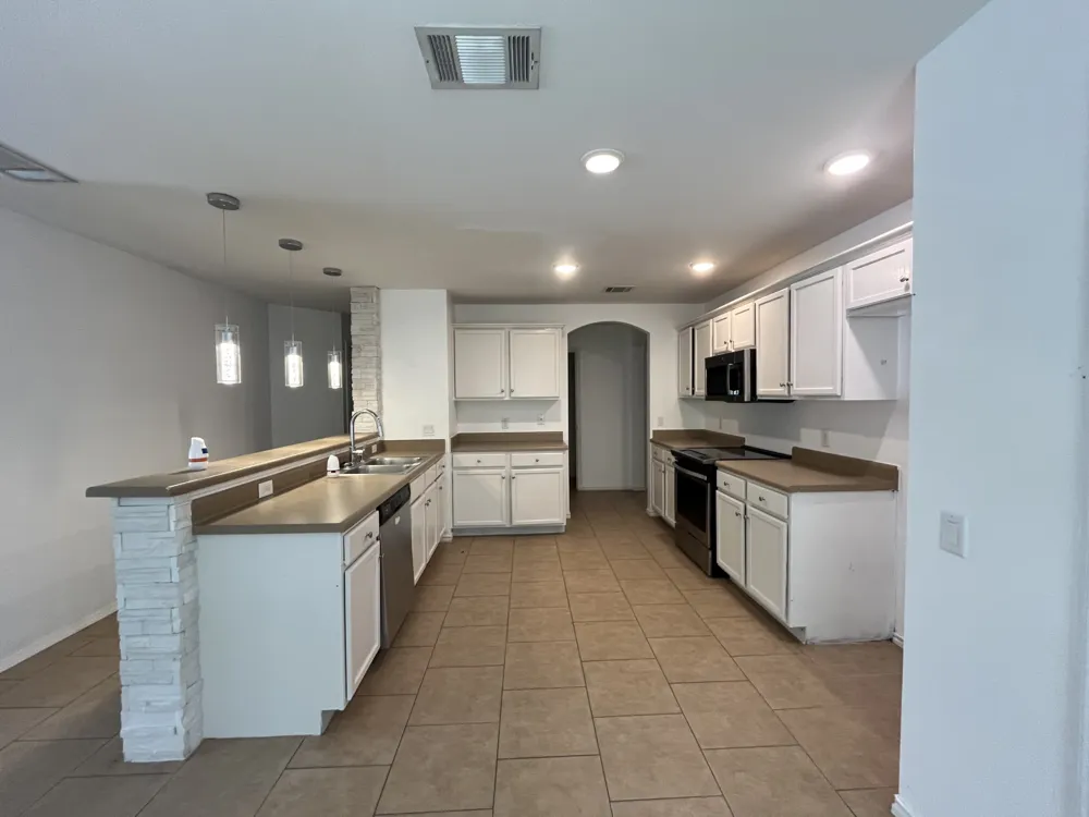 12708 La Paz Lane Del Valle, TX 78617