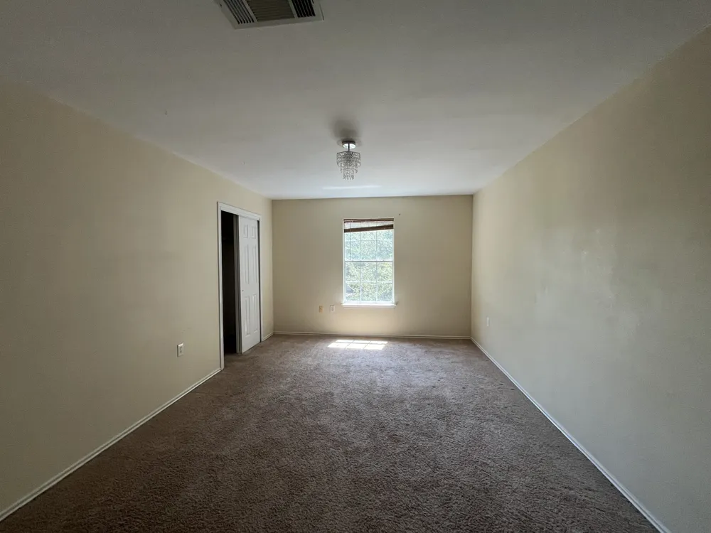 12708 La Paz Lane Del Valle, TX 78617