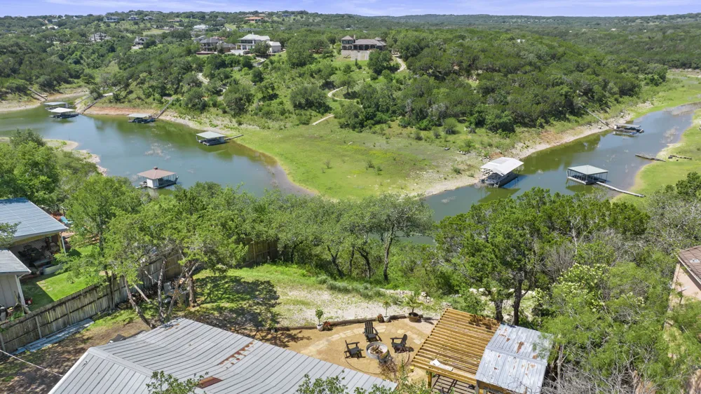 1130 Indian Mound Road Spicewood, TX 78669