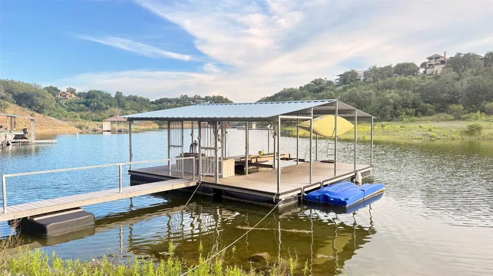 1130 Indian Mound Road Spicewood, TX 78669