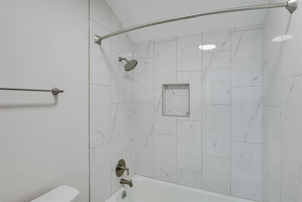 7704 Bramblewood Circle Austin, TX 78731