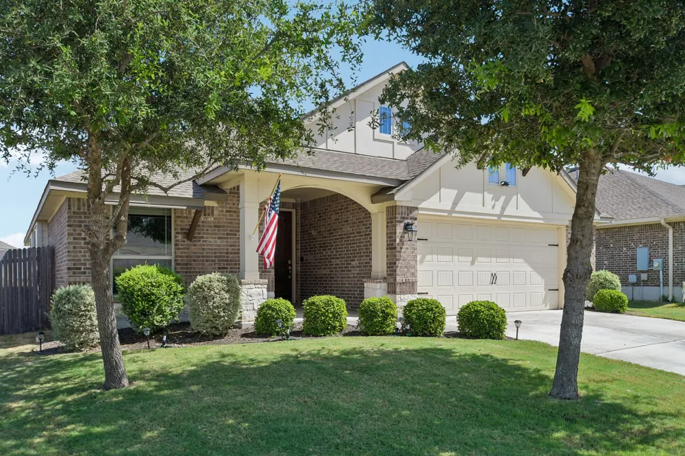 417 Kirkhill Street Hutto, TX 78634
