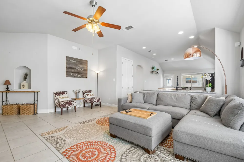 417 Kirkhill Street Hutto, TX 78634