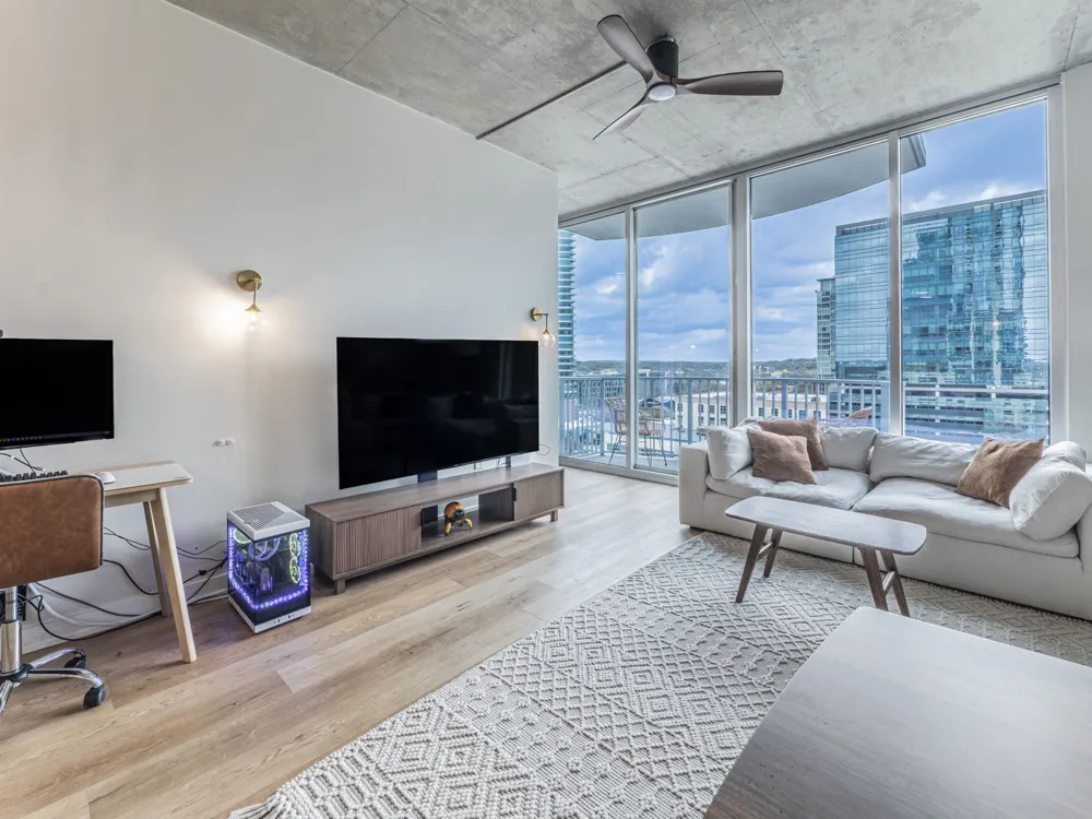 360 Nueces Street #1018 Austin, TX 78701