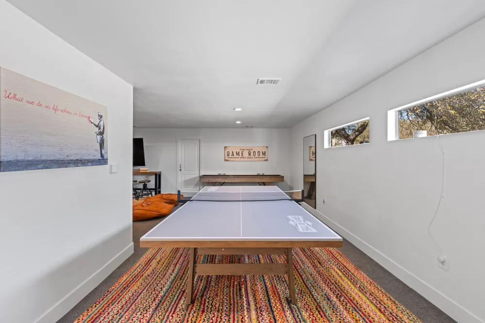 117 Point Road Fredericksburg, TX 78624