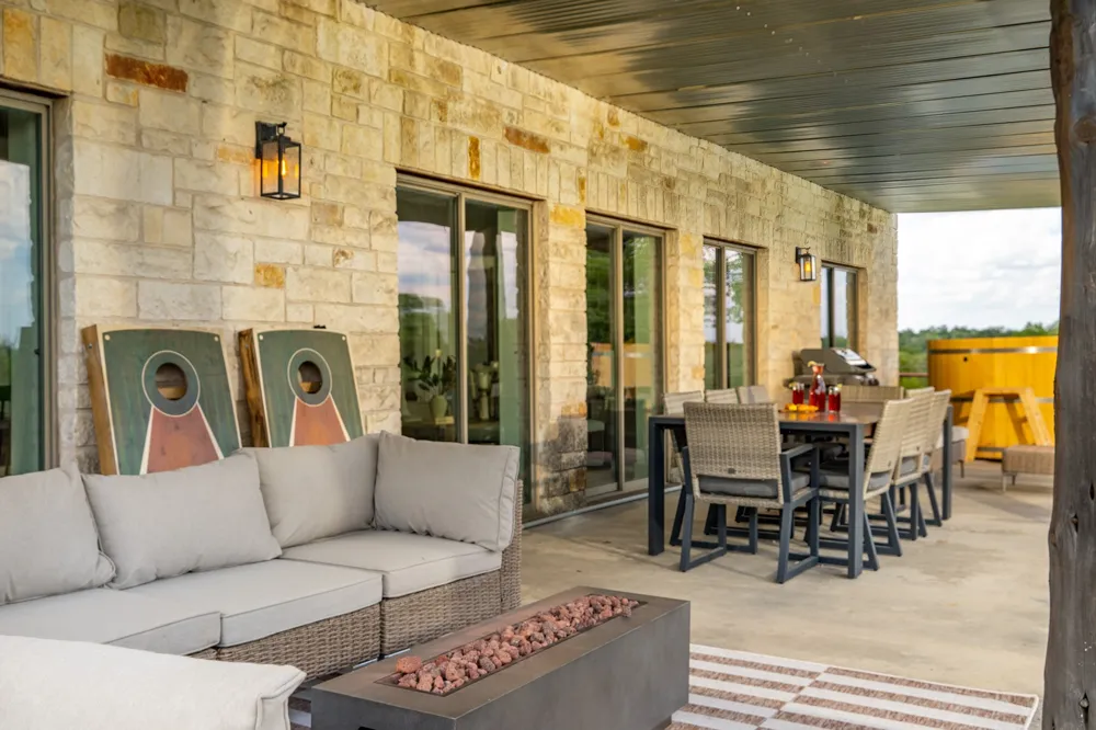 117 Point Road Fredericksburg, TX 78624