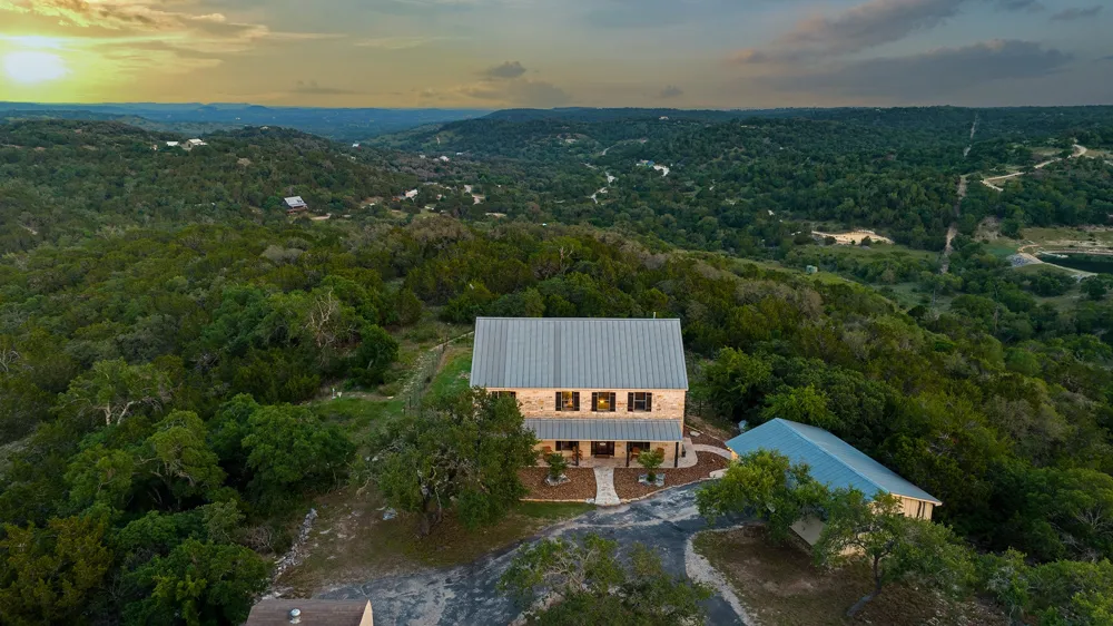 117 Point Road Fredericksburg, TX 78624