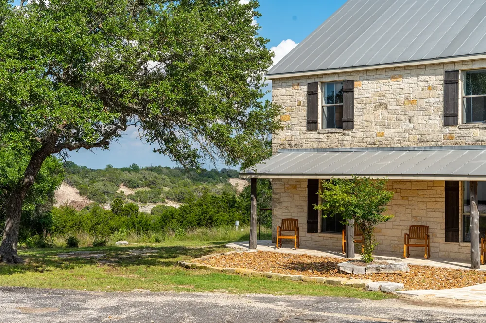117 Point Road Fredericksburg, TX 78624