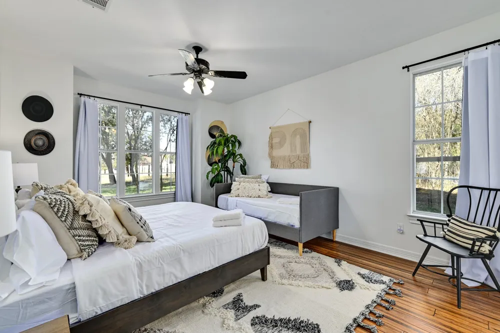 209 Peabody Place Dripping Springs, TX 78620