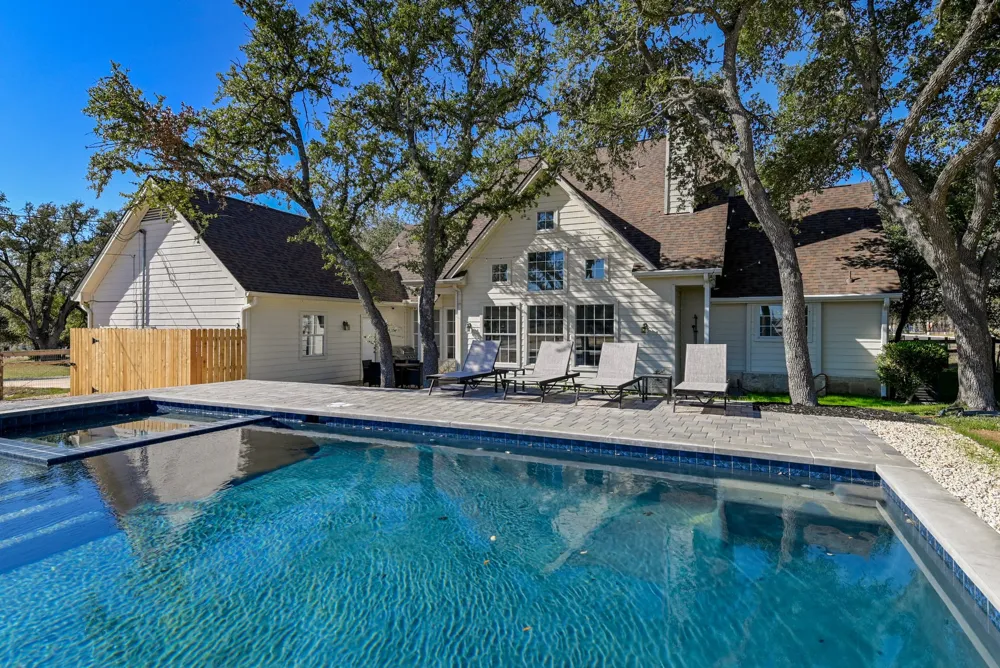 209 Peabody Place Dripping Springs, TX 78620