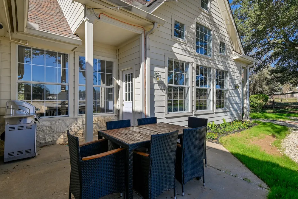 209 Peabody Place Dripping Springs, TX 78620