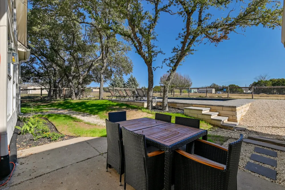 209 Peabody Place Dripping Springs, TX 78620