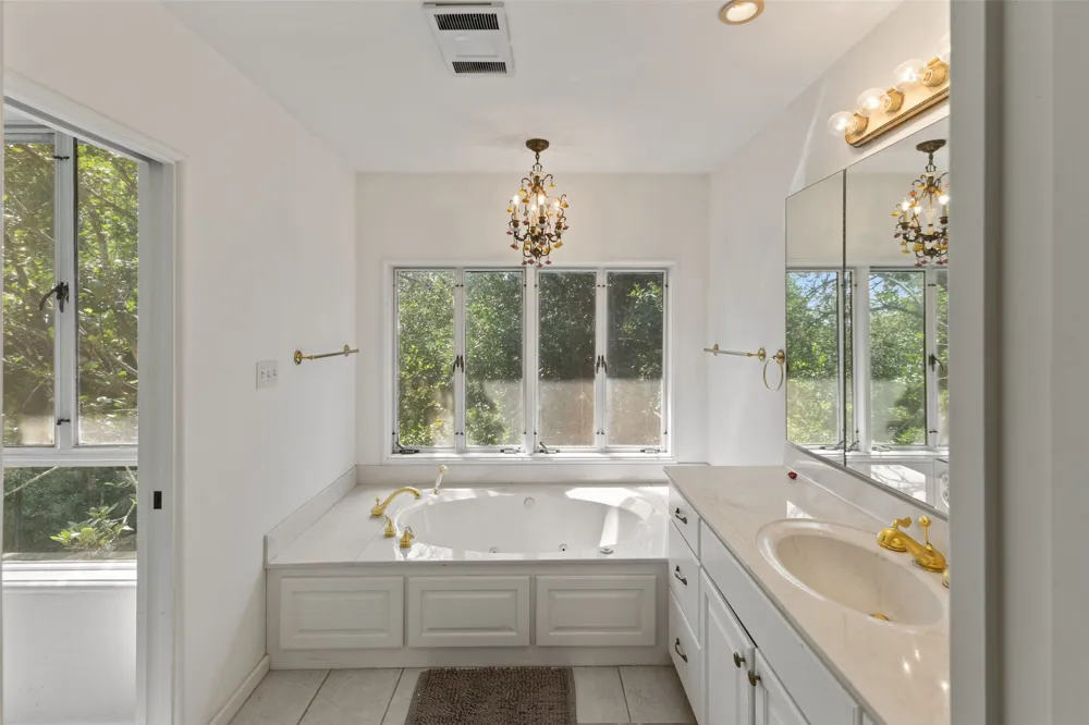 436 Lakeview Boulevard New Braunfels, TX 78130