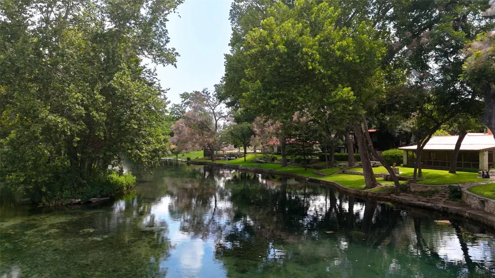 436 Lakeview Boulevard New Braunfels, TX 78130